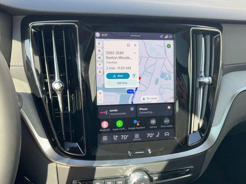 Certified 2026 Volvo V60 B5 Cross Country Ultra image 23