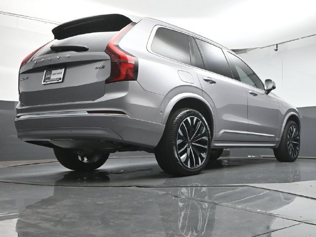 Used 2026 Volvo XC90 B6 Plus w/ Protection Package Premier AWD/4WD image 38