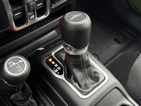 New 2025 Jeep Gladiator Sport image 36