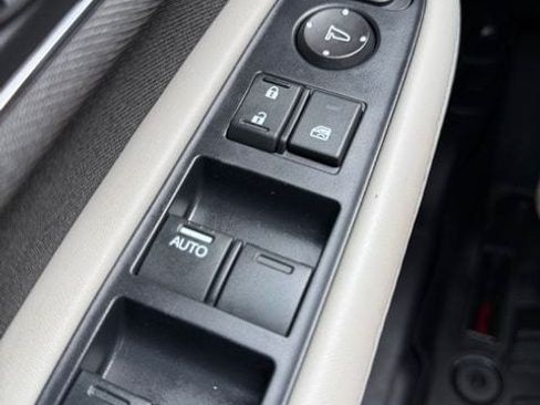 Used 2020 Honda HR-V EX image 18