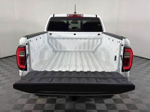 New 2026 GMC Canyon Elevation w/ Convenience Package image 32