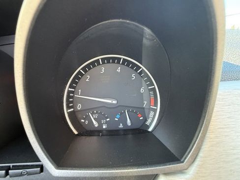 Used 2003 BMW Z4 2.5i image 14