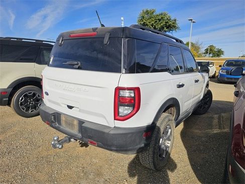 Used 2023 Ford Bronco Sport Badlands image 4