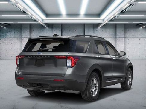 New 2026 Ford Explorer Active AWD/4WD image 2