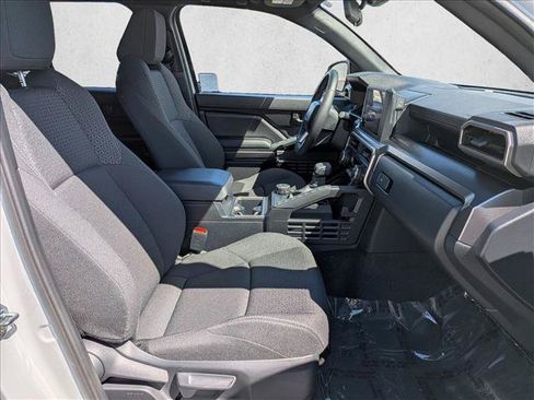 Used 2026 Toyota 4Runner SR5 AWD/4WD image 21