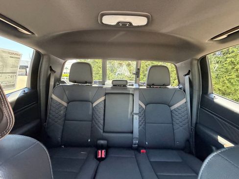 New 2026 GMC Canyon Denali AWD/4WD image 3