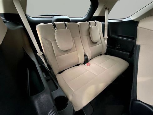 Used 2023 Ford Explorer 4WD image 26