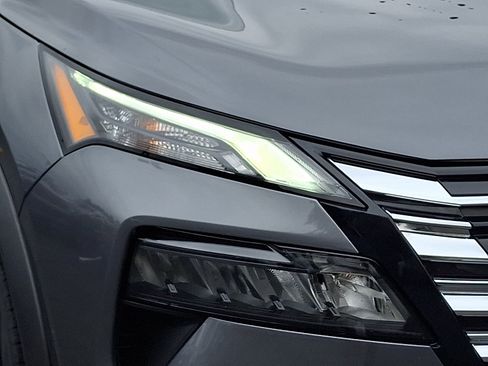 Certified 2024 Nissan Rogue SL AWD/4WD image 9