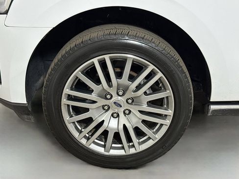 Used 2024 Ford Expedition Max Limited AWD/4WD image 32