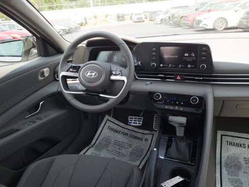 New 2026 Hyundai Elantra Sport FWD image 19