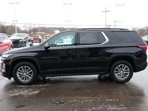 Used 2023 Chevrolet Traverse LT image 30