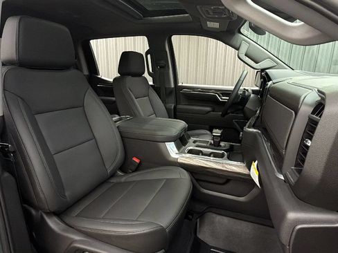 Used 2026 Chevrolet Silverado 1500 LTZ w/ LTZ Premium Package AWD/4WD image 36