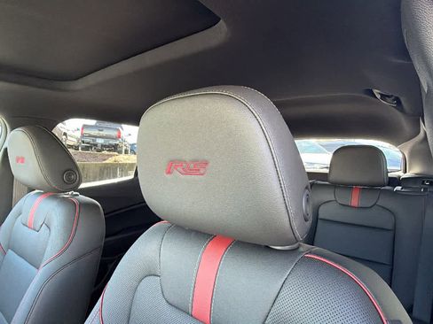 New 2026 Chevrolet Trax RS w/ Sunroof Package image 11