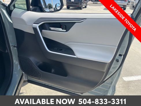 Certified 2020 Toyota RAV4 XLE FWD image 19