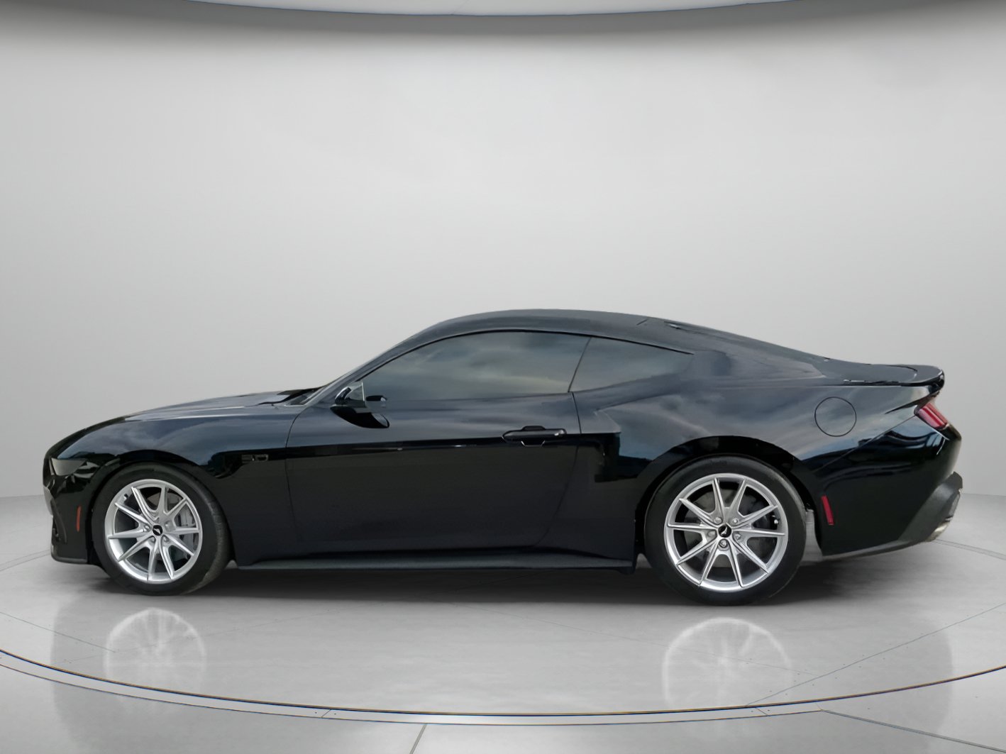 Used 2025 Ford Mustang GT RWD image 17