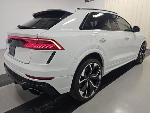 Used 2023 Audi RS Q8 w/ Black Optic Package AWD/4WD image 4