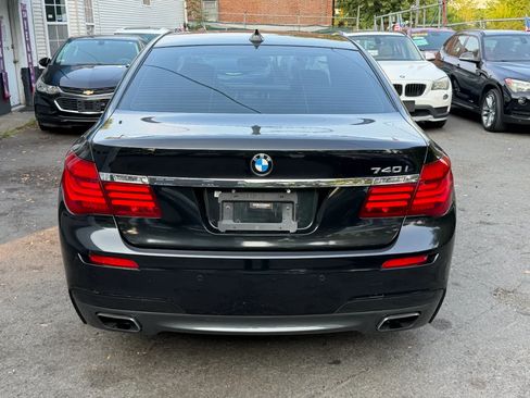 Used 2015 BMW 740i RWD image 9