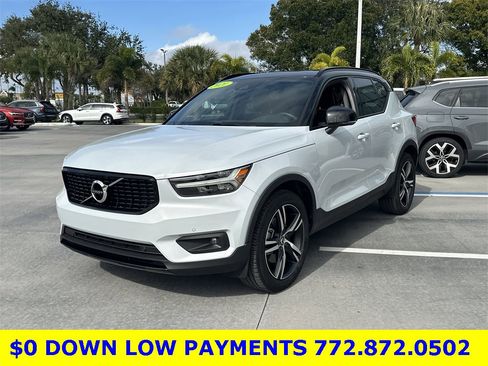 Used 2021 Volvo XC40 T5 R-Design w/ Protection Package Premier image 2