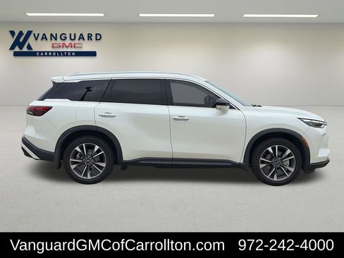 Used 2024 INFINITI QX60 Luxe w/ Performance Audio Package FWD image 9