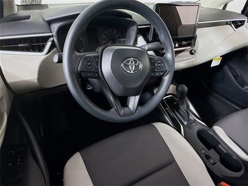 Certified 2025 Toyota Corolla LE image 7