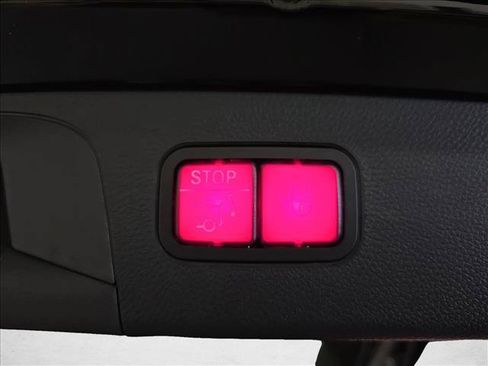 Used 2021 Mercedes-Benz GLC 300 4MATIC image 14