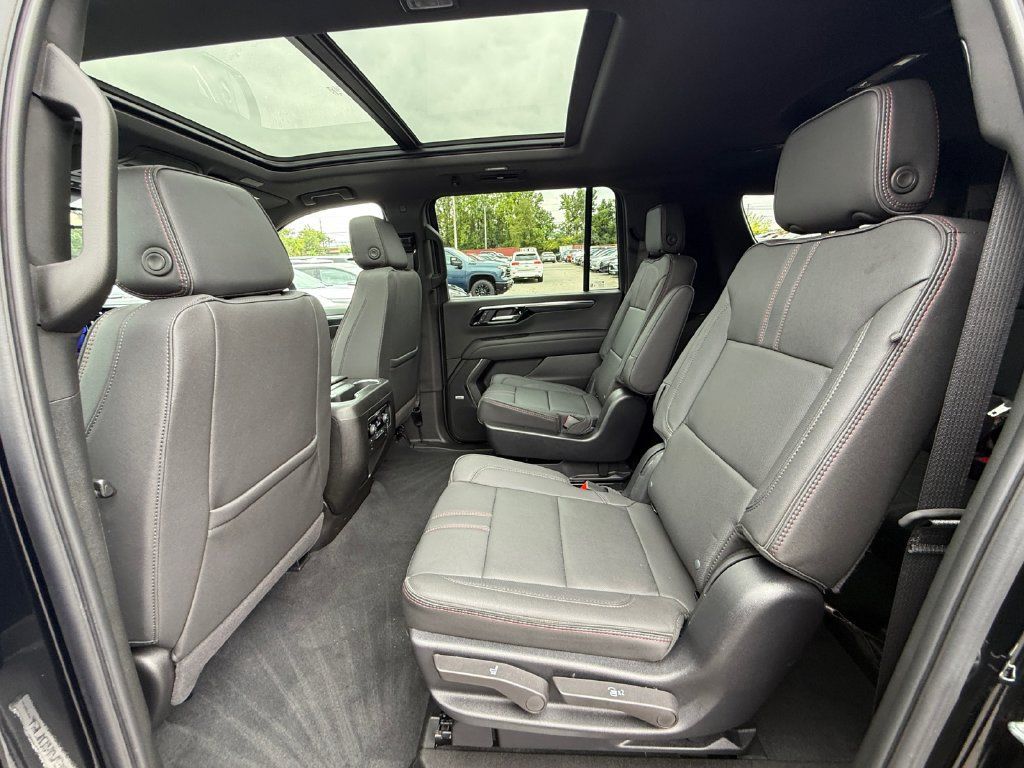Used 2025 Chevrolet Suburban RST w/ Advanced Technology Package AWD/4WD image 24