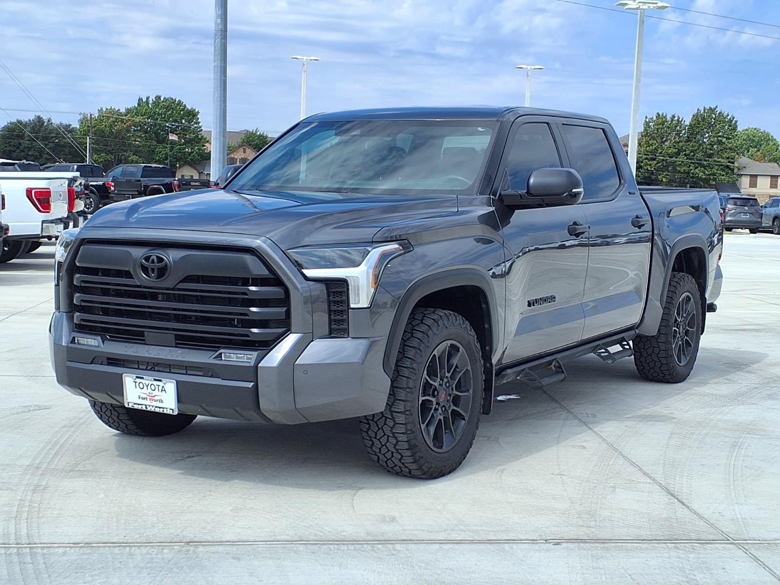 Used 2025 Toyota Tundra SR5 w/ SR5 Convenience Package AWD/4WD image 3