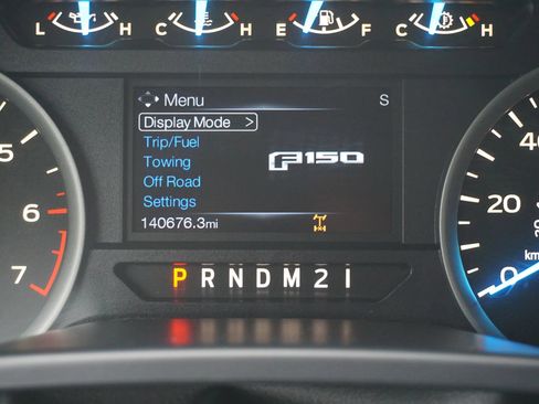 Used 2015 Ford F150 XLT w/ Equipment Group 302A Luxury AWD/4WD image 32