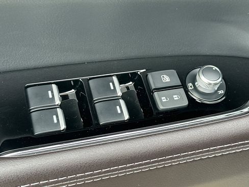 New 2025 MAZDA CX-5 Signature image 12