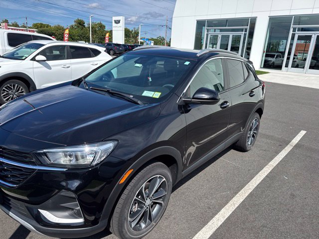 Used 2023 Buick Encore GX Select AWD/4WD image 1