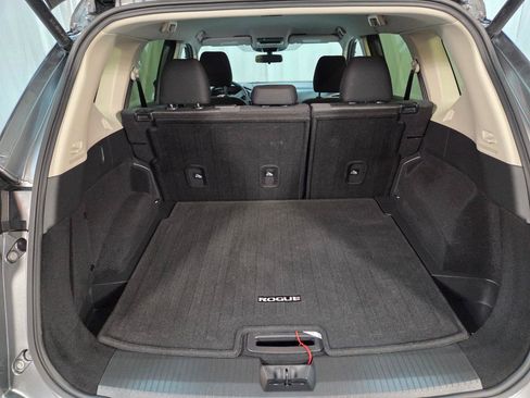 Used 2025 Nissan Rogue SV AWD/4WD image 7