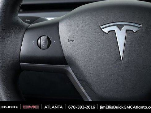 Used 2021 Tesla Model 3 Standard Range Plus image 10