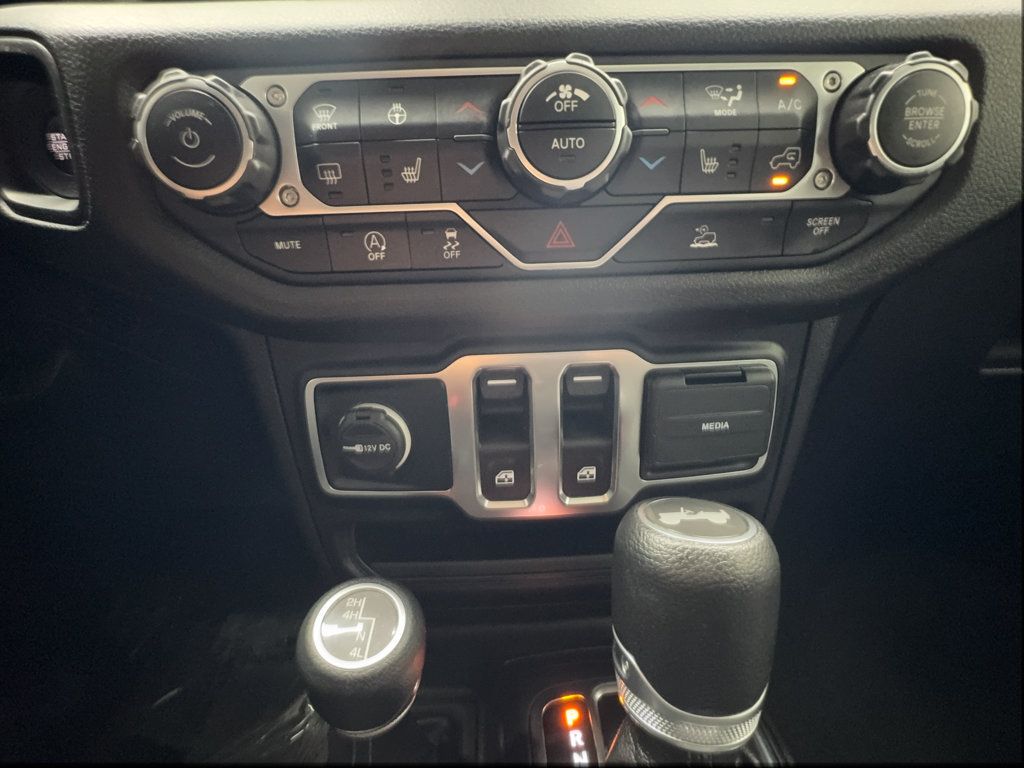 Used 2024 Jeep Wrangler Sport AWD/4WD image 29