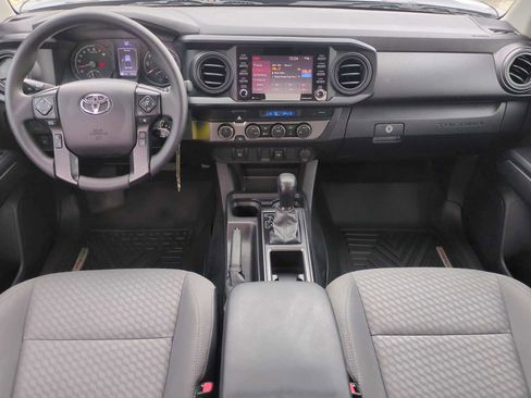 Used 2022 Toyota Tacoma SR AWD/4WD image 18