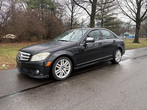 Used 2009 Mercedes-Benz C 300 4MATIC Sedan image 1