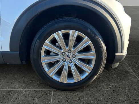 Used 2022 Ford Explorer Limited w/ Limited Technology Package image 9