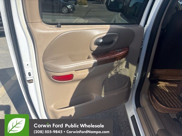 Used 2003 Ford F150 King Ranch RWD image 17