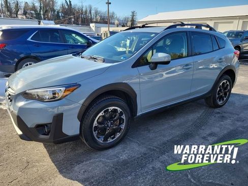 Used 2022 Subaru Crosstrek 2.0i Premium image 3