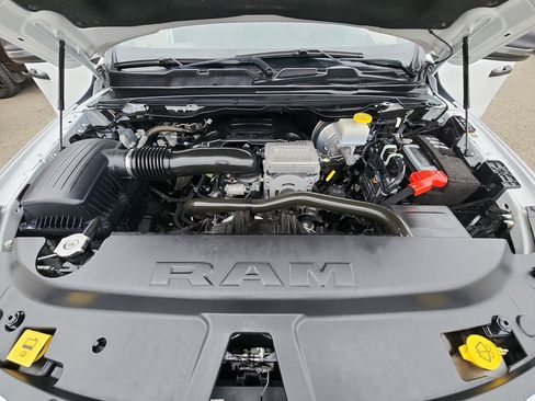 Used 2024 RAM 1500 Big Horn image 17