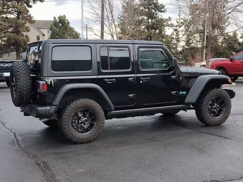 Used 2024 Jeep Wrangler Willys image 9