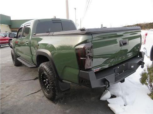 Used 2021 Toyota Tacoma TRD Off-Road image 33