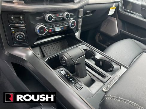 New 2025 Ford F150 Lariat w/ Equipment Group 502A High image 28