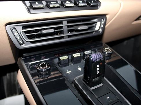 Used 2021 Porsche 911 Carrera S image 25