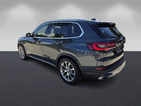 Certified 2022 BMW X5 xDrive40i image 6