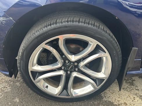 Used 2011 Ford Edge Sport w/ Driver Entry Pkg FWD image 14