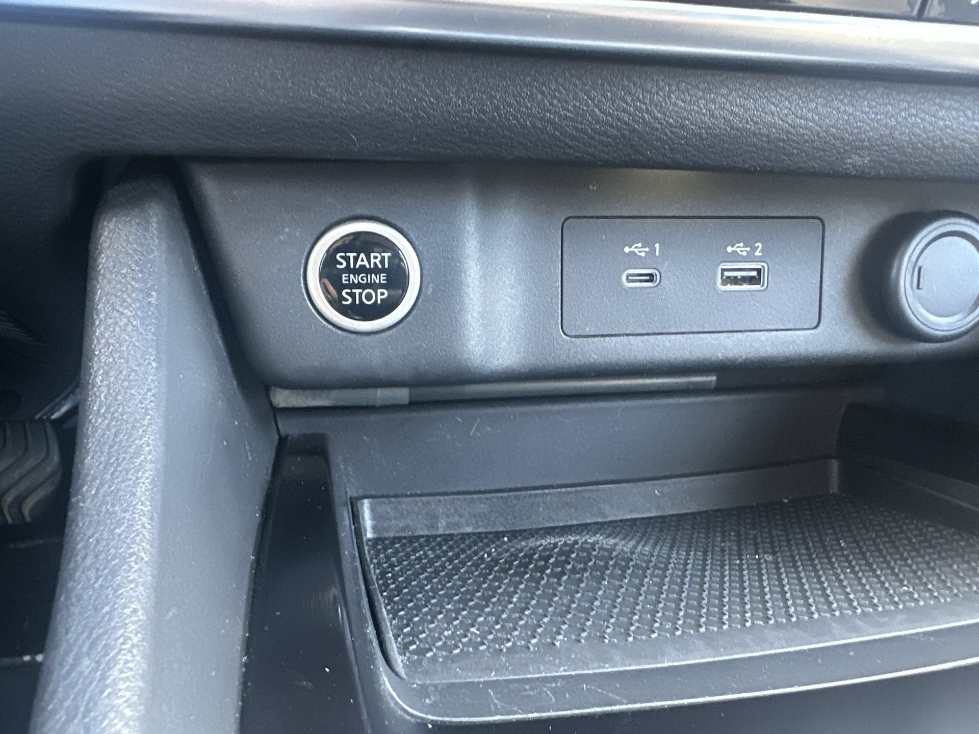 Used 2021 Nissan Rogue SV AWD/4WD image 17