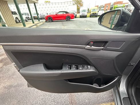 Used 2018 Hyundai Elantra Value Edition w/ Cargo Package image 14