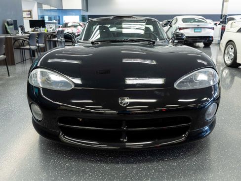 Used 1994 Dodge Viper RT/10 RWD image 2