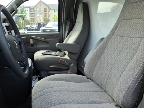 New 2024 Chevrolet Express 3500 w/ Power Convenience Package image 19