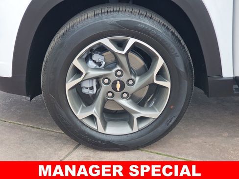 New 2026 Chevrolet Trax LT w/ Driver Confidence Package image 35